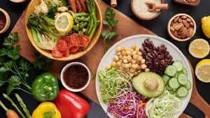 DIET 
:सावधान! कही आप भी ऑनलाइन डाइट फॉलो तो नही कर रहे?अगर हां तो आज ही बंद कर दे      