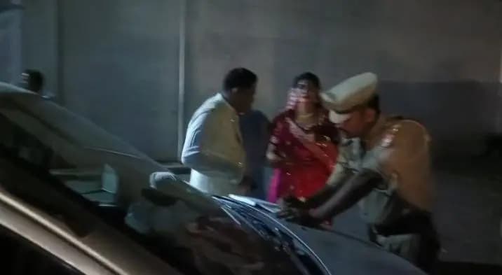 CRIME:बरातियों के डांस में महिला से लूट,लखनऊ महानगर क्षेत्र में हुई वारदात

