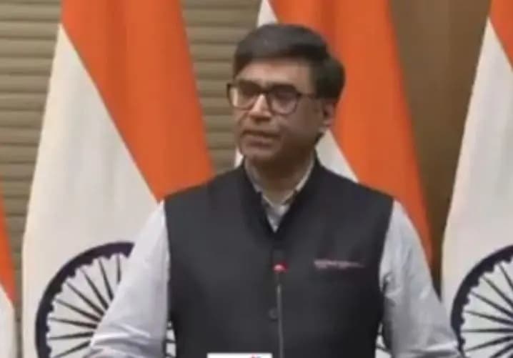 
भारत-पाक सीमा पर शाम 5 बजे से युद्धविराम लागू, भारत ने अपनी शर्तों पर लिया फैसला