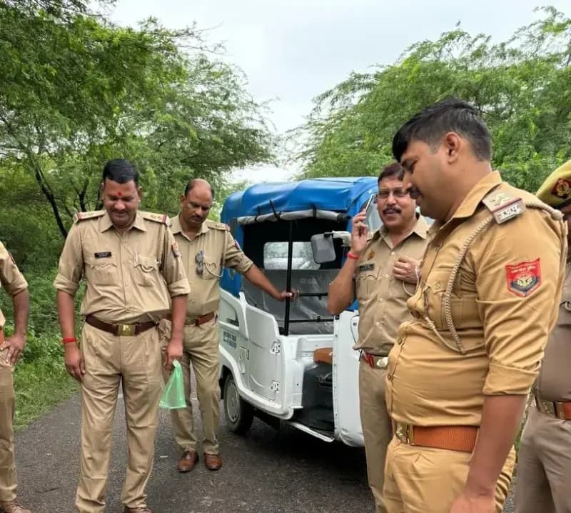 
विकलांग ऑटो चालक की गाला रेतकर हत्या,आरोपी को ग्रामीणों ने पकड़ा