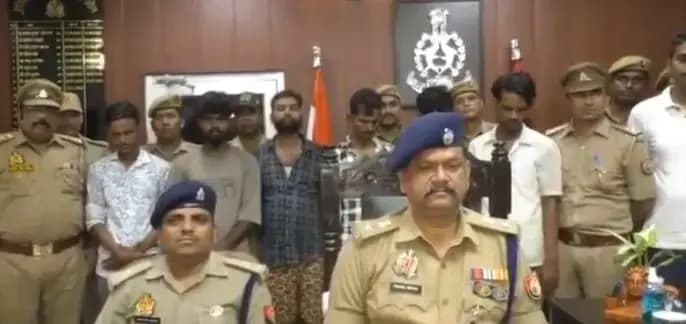 ठाकुरगंज पुलिस ने वाहन चोरों के गिरोह का किया खुलासा