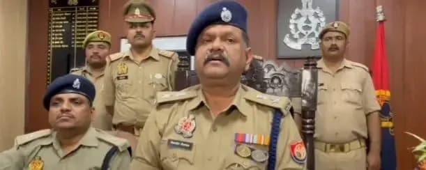 काकोरी पुलिस ने अवैध असलहे बनाने की फैक्ट्री का किया भंडाफोड़