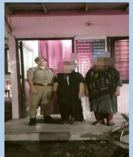 नाका हिण्डोला की पुलिस ने  घर से नाराज होकर भागी बालिका को किया 
सकुशल बरामद
