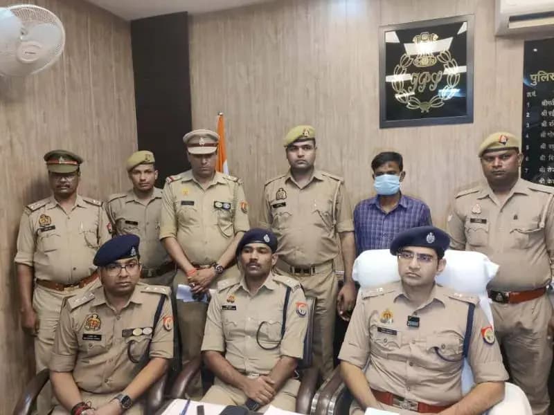  निगोहा थाना क्षेत्र में धर्मांतरण के रैकेट का खुलासा,आरोपी गिरफ्तार 

