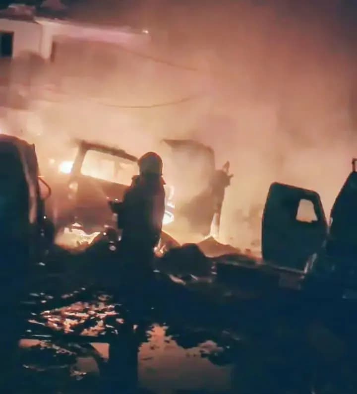  जम्मू-कश्मीर के श्रीनगर में नौगाम पुलिस स्टेशन के अंदर हुआ आकस्मिक विस्फोट, नौ की  दर्दनाक मौत,30 से अधिक घायल 