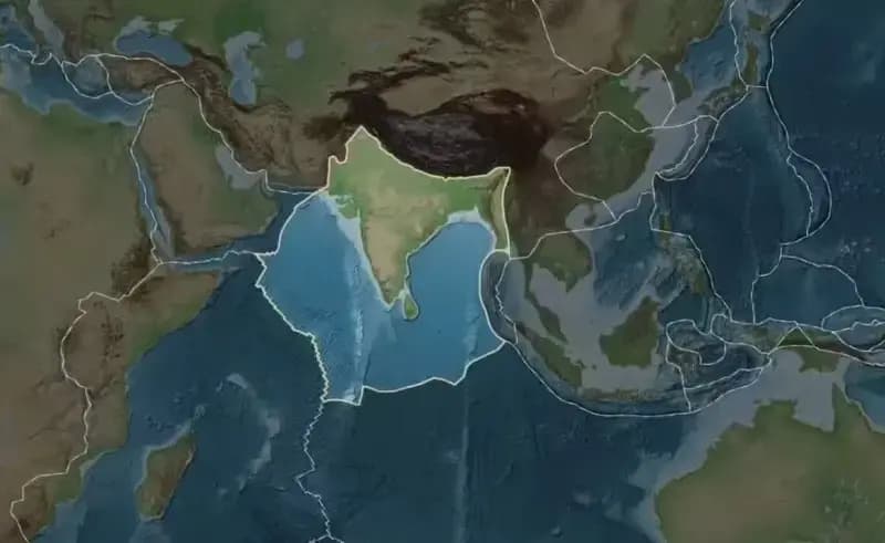  इंडियन टेक्टोनिक प्लेट अंदर से टूटी, साउथ एशिया में  भूकंप, सुनामी और लैंडस्लाइड का खतरा बढ़ा