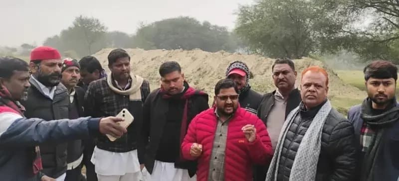  राष्ट्र प्रेरणा स्थल के लोकार्पण कार्यक्रम के बाद पार्किंग में छोड़े गए दूषित खाने से भेड़ों की मौत  