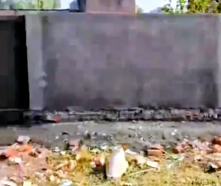 लखनऊ के मलिहाबाद क्षेत्र में ग्राम पंचायत कटौली में सार्वजनिक जमीन पर कब्जा