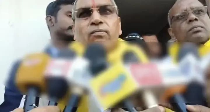 ममता बनर्जी के समर्थन में उतरे यूपी के मंत्री ओमप्रकाश राजभर 
 