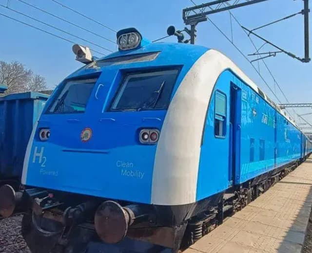 
हाईड्रोजन से चलने वाली रेलगाड़ी चलाने के लिए रेल मंत्रालय दी स्वीकति