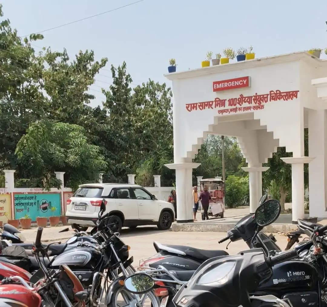 पति से झगडे के बाद बुजुर्ग महिला ने पेंड से लगाया फंदा,डॉक्टर ने हॉस्पिटल में मृत घोषित किया