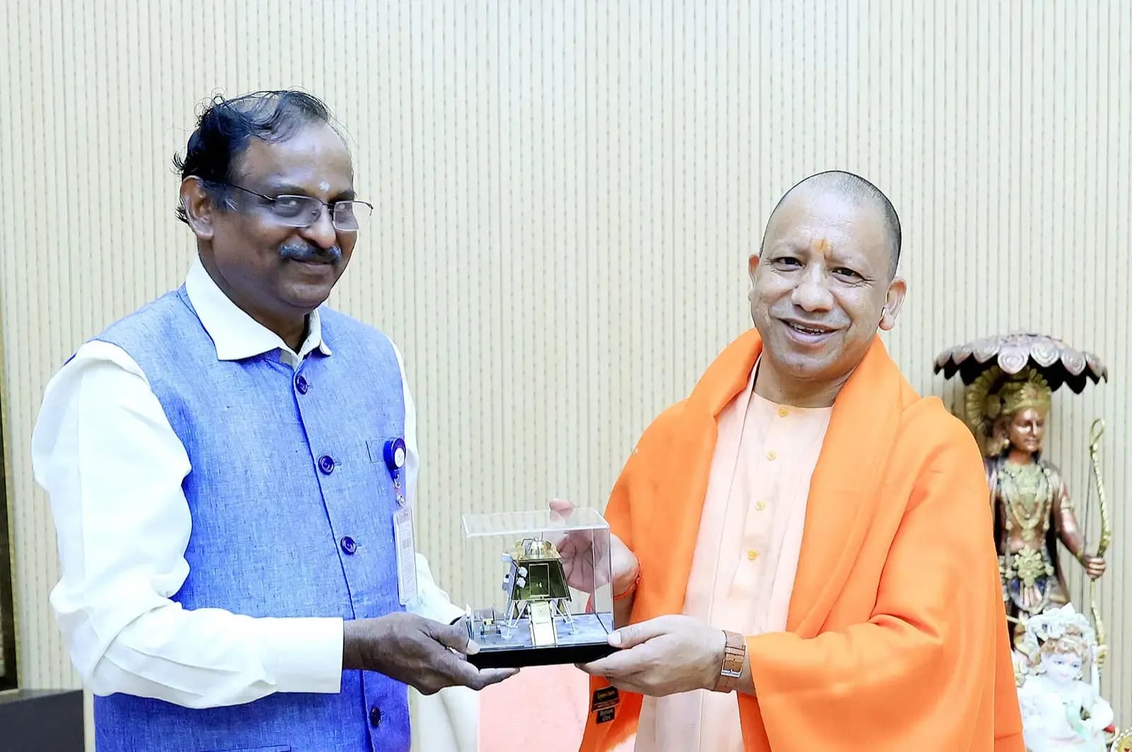 आकाशीय बिजली से जनहानि रोकने के लिए उत्तर प्रदेश के लिए विशेष सेटेलाइट




