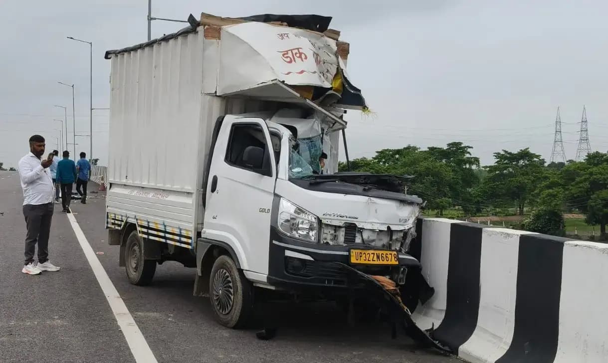 डिलीवरी पिकप डीसीएम के पीछे भिडा,सेक्यूरिटी गार्ड की मौत,लखनऊ के बीकेटी इलाके में आउटर रिंग रोड पर हुआ हादसा