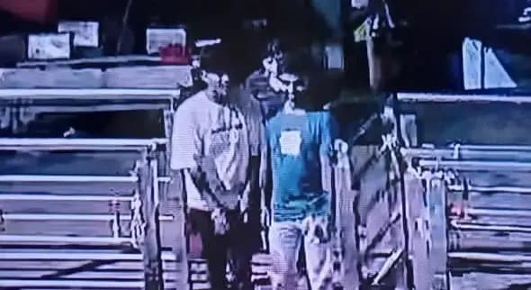 चन्द्रिका देवी मंदिर परिसर में मिठाई की दुकान में चोरी,सीसीटीवी में कैद हुई घटना