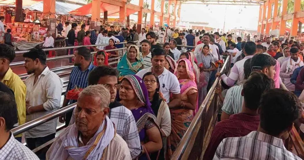  सावन में ​मंदिरो में उमड़ी भक्तो की भीड़...शिवमय हुआ भूमंडल