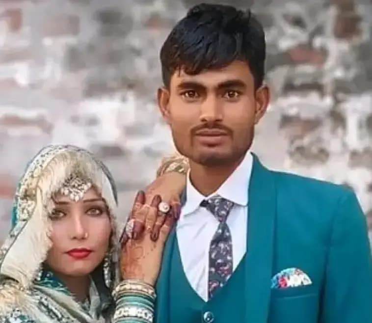 अलीगढ़ में पत्नी ने प्रेमी के चक्कर में पति की 
बेरहमी से हत्या करवाई.....   रूह कंपा देने वाली वारदात