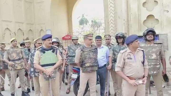 UP :वक्फ संशोधन बिल पर विरोध और जुमे की नमाज के बीच यूपी पुलिस अलर्ट