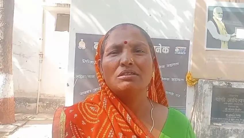 Crime News:शादी में D.J पर डांस के बीच हुई मारपीट,चले डंडे बेल्ट और ईटा,बख्शी का तालाब लोहारन पुरवा की घटना