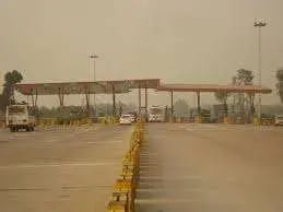 
नेशनल हाइवे टोल पास,3000रुपए में 200 बार टोल टैक्स से आजादी