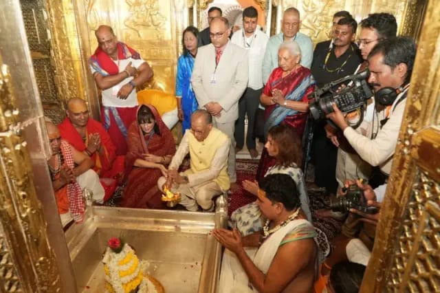 मॉरीशस के प्रधानमंत्री आज अयोध्या दौरे पर, आज 11 बजे महर्षि वाल्मीकि हवाई अड्डे पहुंचेंगे