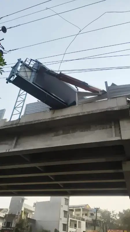  लखनऊ — कानपुर निर्माणाधीन एक्सप्रेस वे पर हादसा, नेशनल हाईवे अथॉरिटी ऑफ इंडिया करेगी जांच