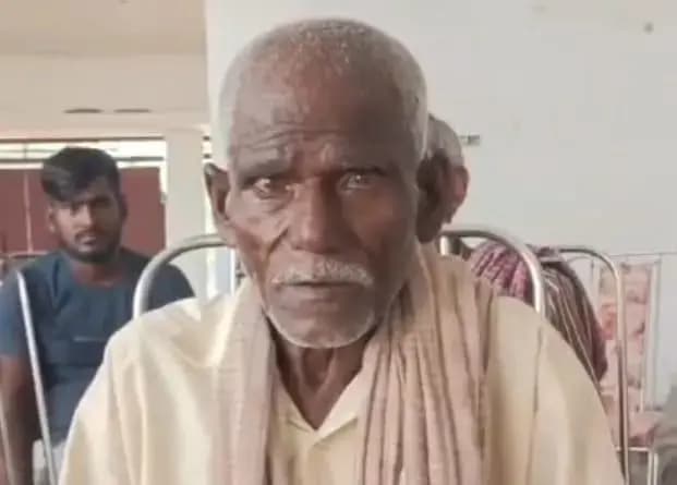 काकोरी थाना क्षेत्र के शीतला माता में मंदिर सांस की बिमारी से पीडित बुजुर्ग ने गलती से की पेशाब,मंदिर शुद्ध के नाम पर बुजुर्ग से चटवाई पेशाब