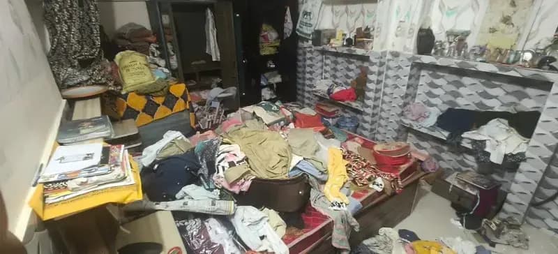 बीकेटी के बरगदी मगठ में चोरों ने बंद मकान को बनाया निशाना,50 हजार नकदी गहने एलईडी टीवी चोरी