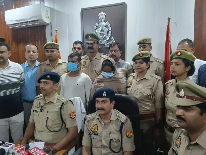 प्रेमी बच्चालाल से करवाई पति प्रदीप की हत्या,मृतक की बाइक,अवैध असलहा के साथ हत्यारोपी बच्चालाल व चांदनी गिरफ्तार