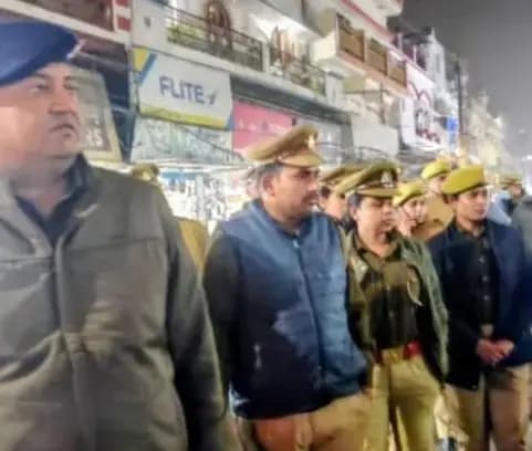 लखनऊ के कैसरबाग क्षेत्र में अतिक्रमण के खिलाफ सख्ती से कार्यवाही